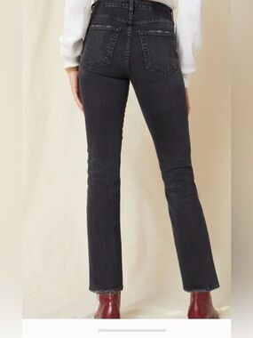 Amo Chloe Crop